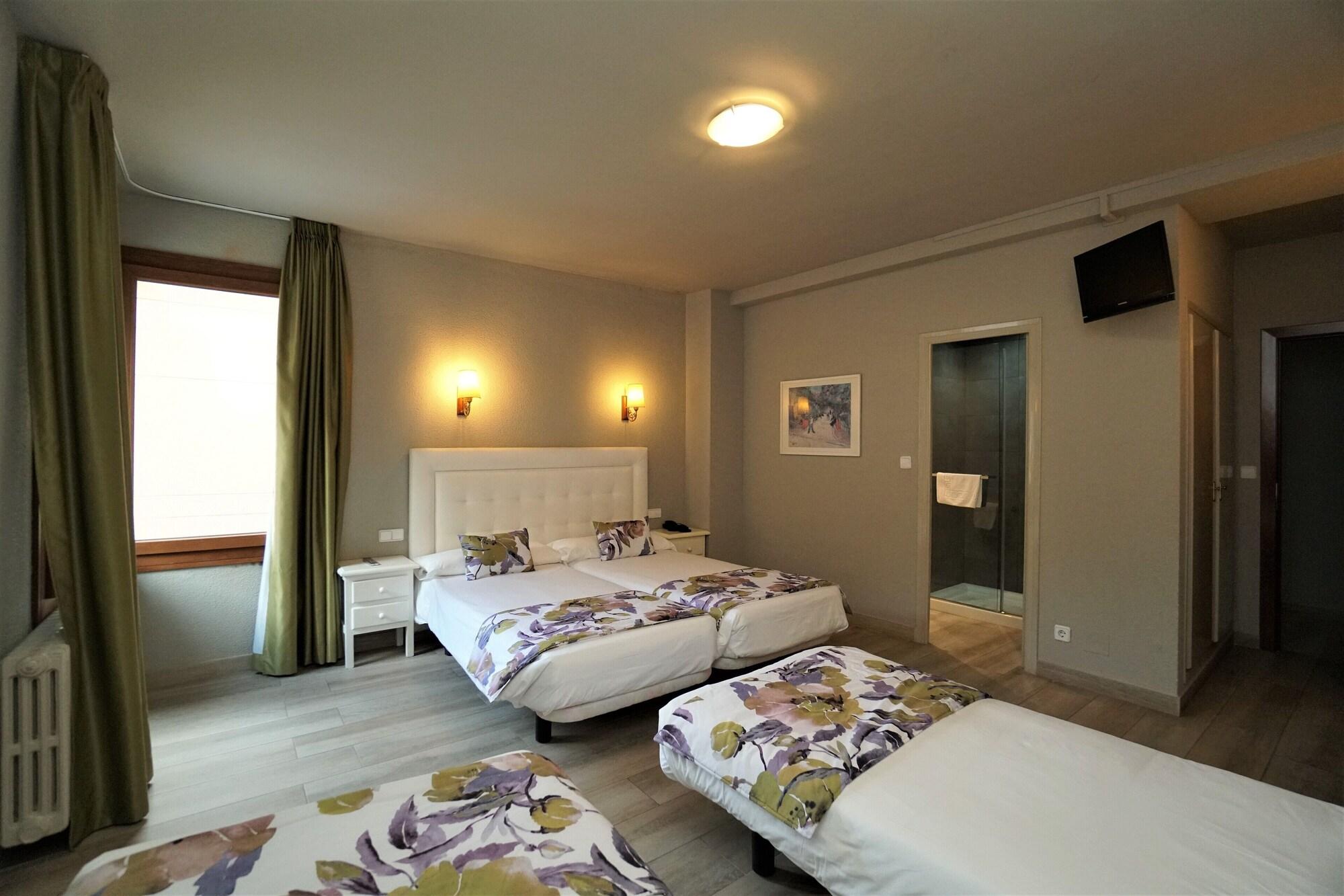 Hotel El Pradet à El Serrat Extérieur photo