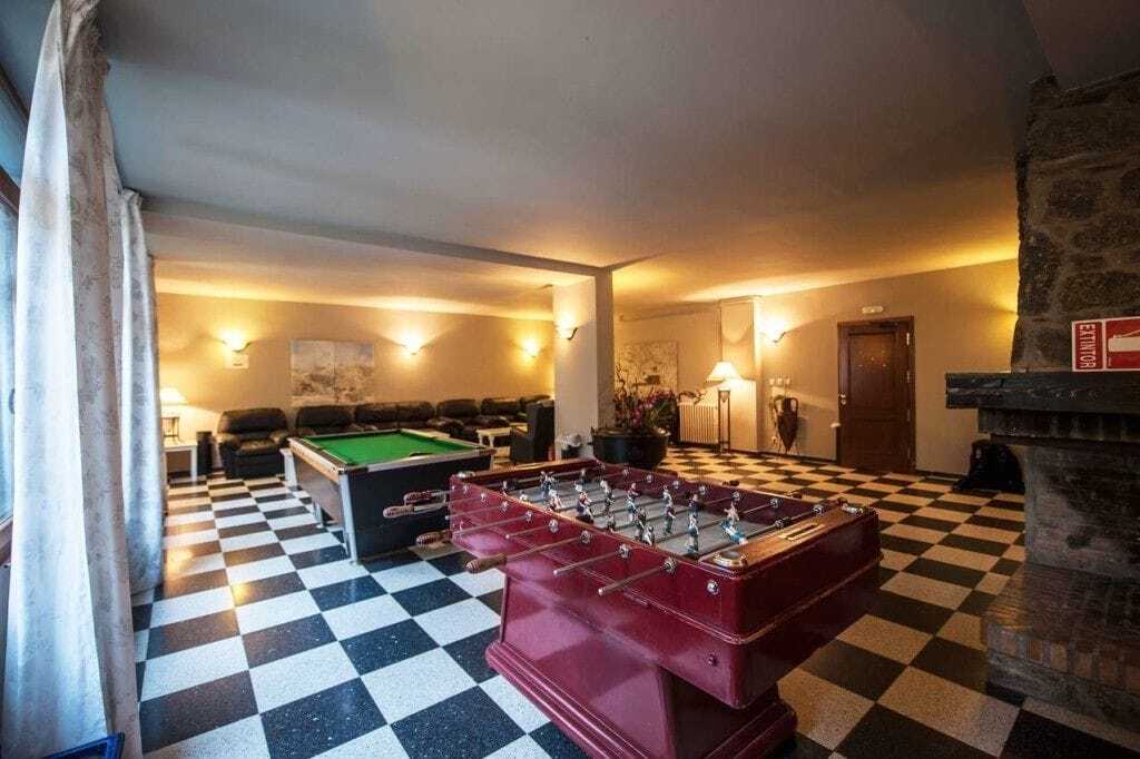 Hotel El Pradet à El Serrat Extérieur photo